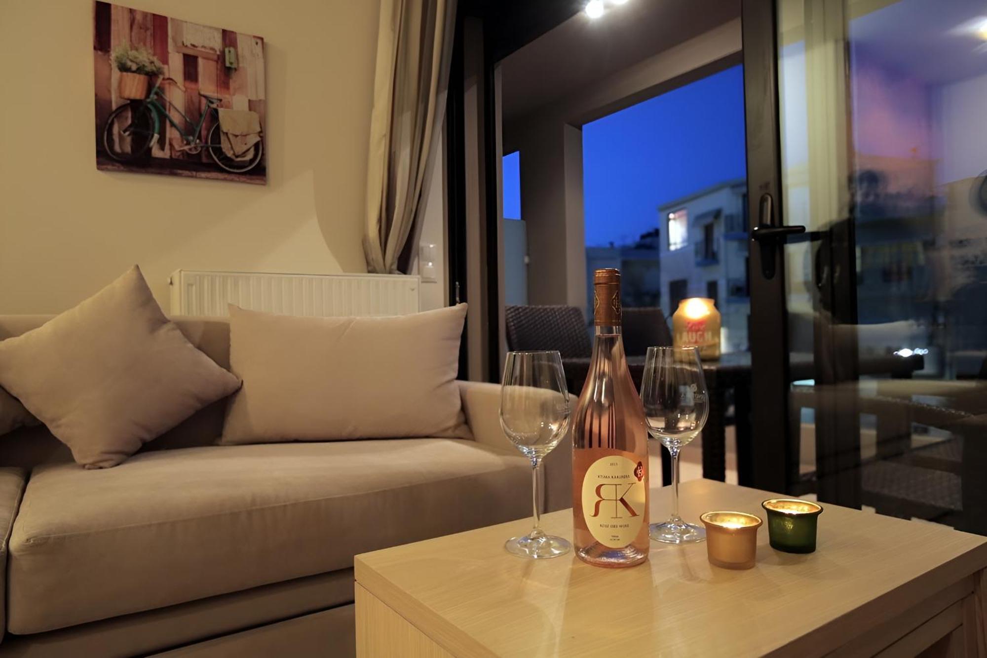 הרקליון Onyx City Center Apartment With Parking מראה חיצוני תמונה