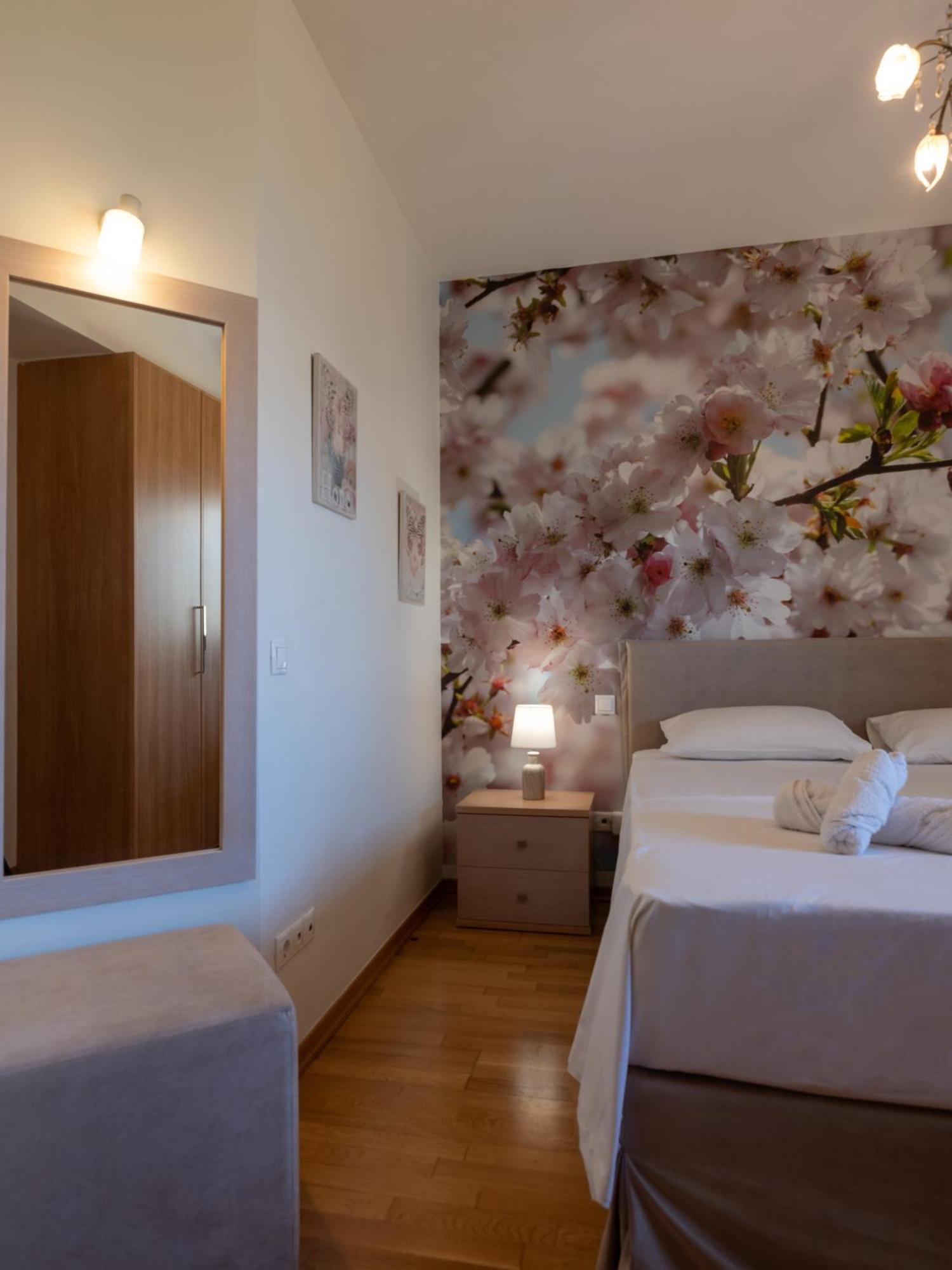 הרקליון Onyx City Center Apartment With Parking מראה חיצוני תמונה
